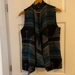 Women’s Apropos Southwestern Geometric Patterned Wool Open Vest, size Medium